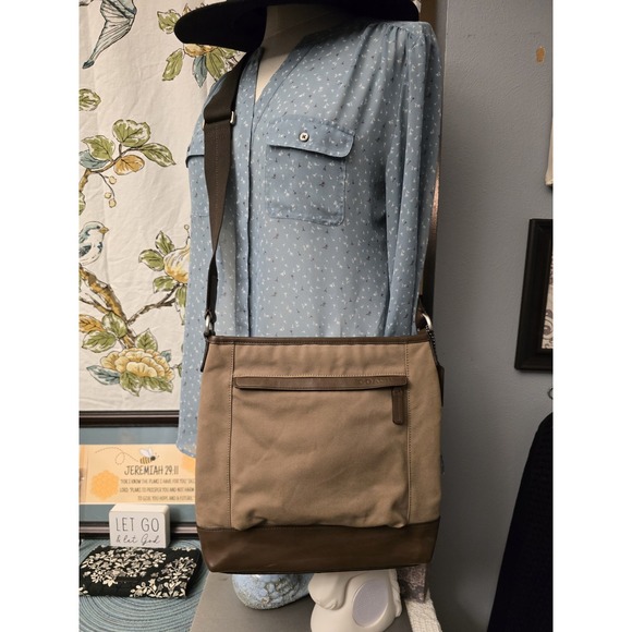 COACH KHAKI BROWN CAMDEN CANVAS ZIP TOP CROSSBODY (F70820) EXCELLENT CONDITION - Picture 2 of 16